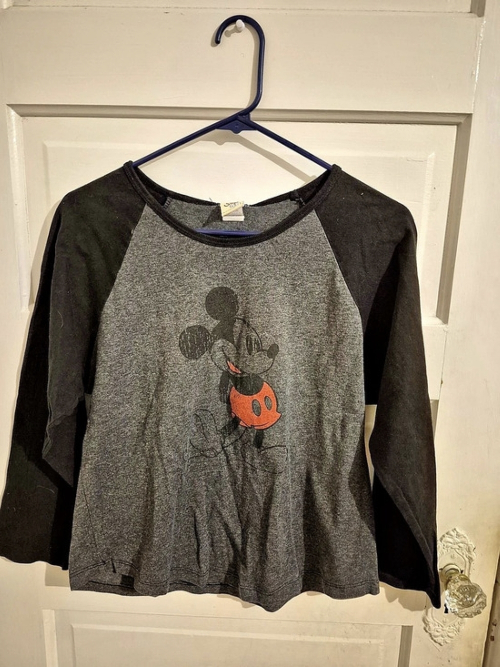 Disney Stage 28 Mickey Mouse Raglan Tee Raglan Long Sleeve Gray & Black XL